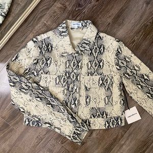 Snake skin pattern light jacket